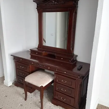 Ξενοδοχείο Jmr Royal -luxury & Private Sauna 4*