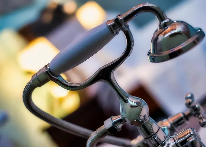 Jmr Royal -luxury & Private Sauna Hotel 4*