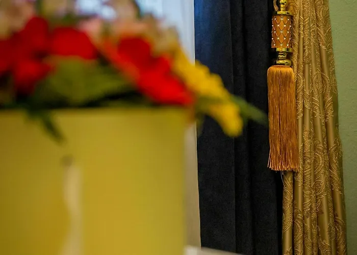 Hotel Jmr Royal -luxury & Private Sauna 4*