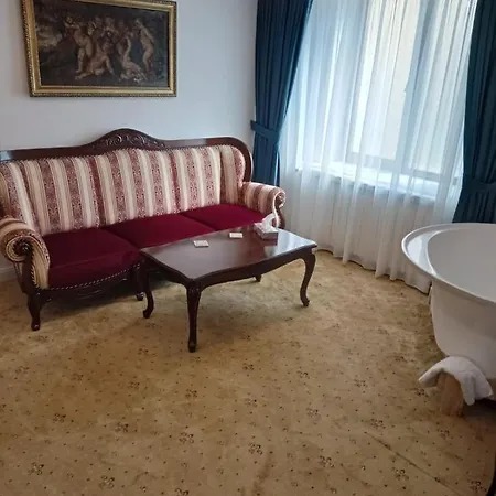 Jmr Royal -luxury & Private Sauna Hotel 4*