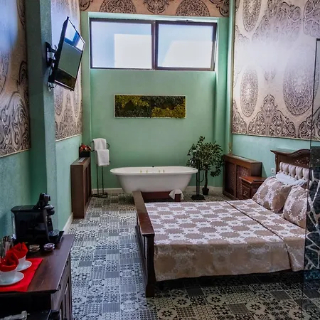 Jmr Royal -luxury & Private Sauna Hotel 4*