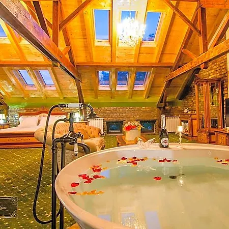 Отель Jmr Royal -luxury & Private Sauna