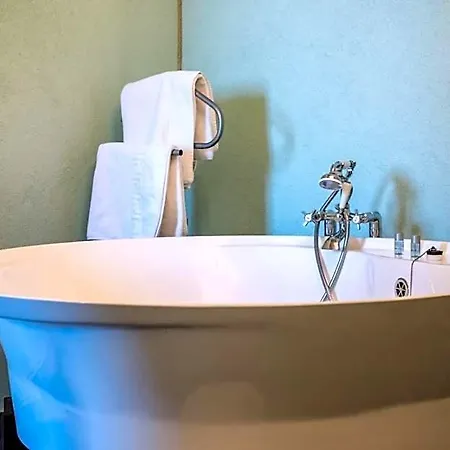 Jmr Royal -luxury & Private Sauna 4*