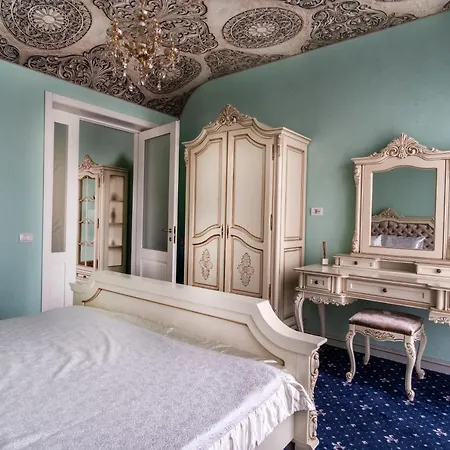 Ξενοδοχείο Jmr Royal 4*