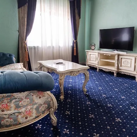 Ξενοδοχείο Jmr Royal 4*