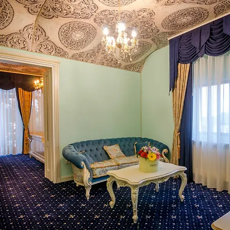 Jmr Royal -luxury & Private Sauna Hotel Constança