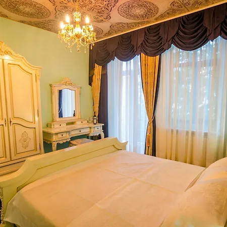 Hotel Jmr Royal -luxury & Private Sauna 4*